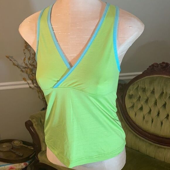 Mossimo athletic tank. Women’s M. - Picture 2 of 4